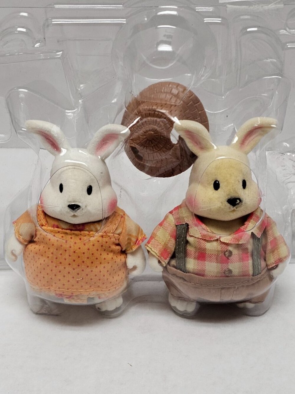 Woodzeez Family Rabbit Mom Dad Dollhouse Animal Replace New Hat Clothing Outfit
